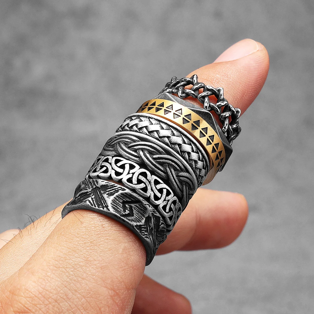 Hollow Celtic Knot Men Rings S - Vintage Fashion Newtown avis et prix
