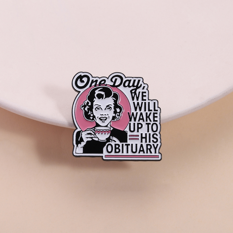 Dark Humor Housewife Pin Sarca - Vintage Fashion Obituaries avis et prix