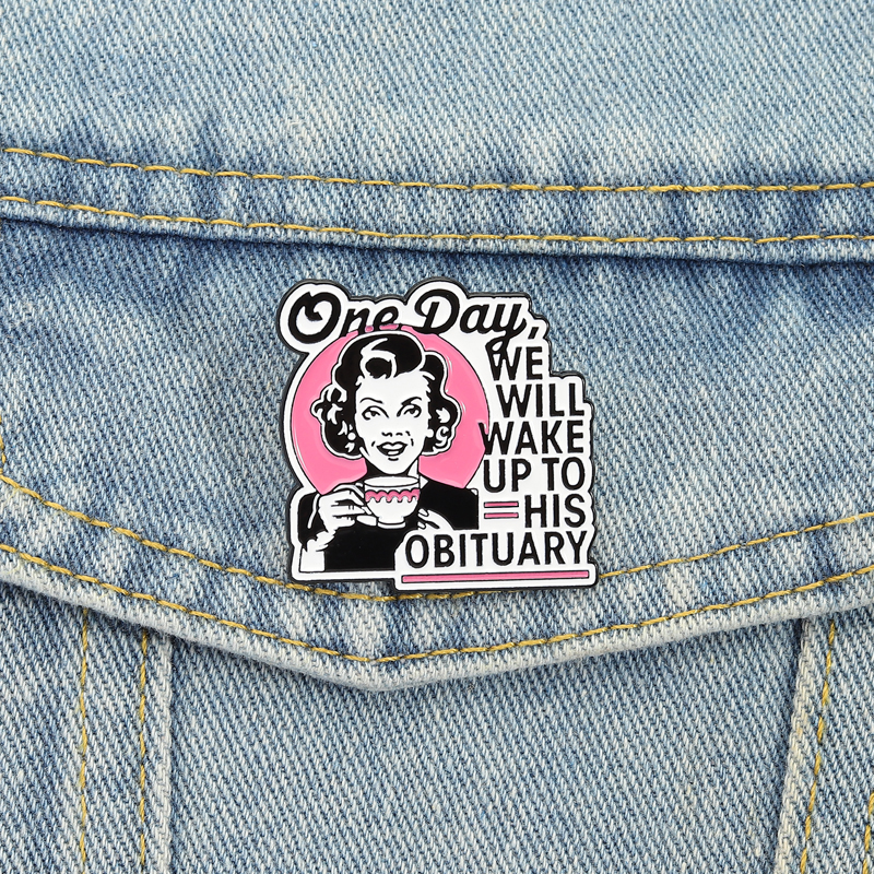Dark Humor Housewife Pin Sarca - Vintage Fashion Obituaries avis et prix